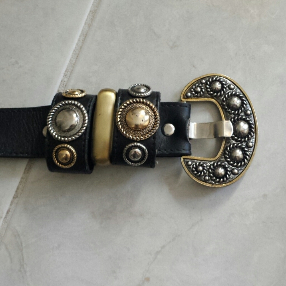 Black Belt - Picture 6 of 8